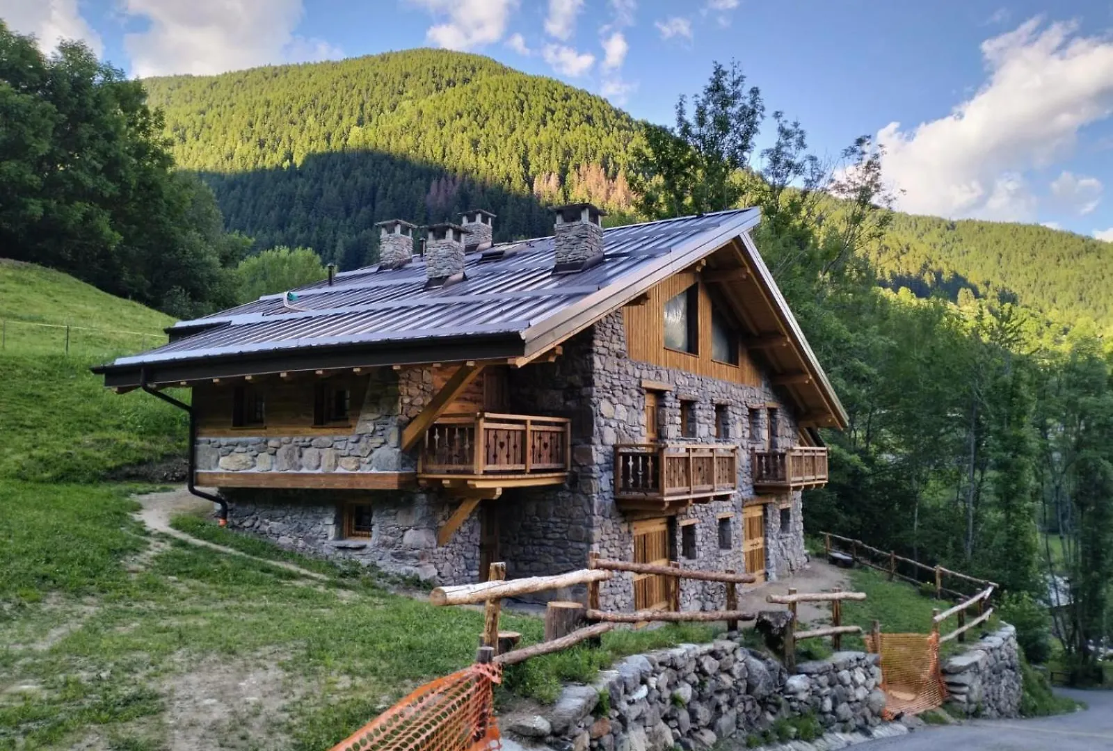 Chalet Dei Cervi Monno Italien