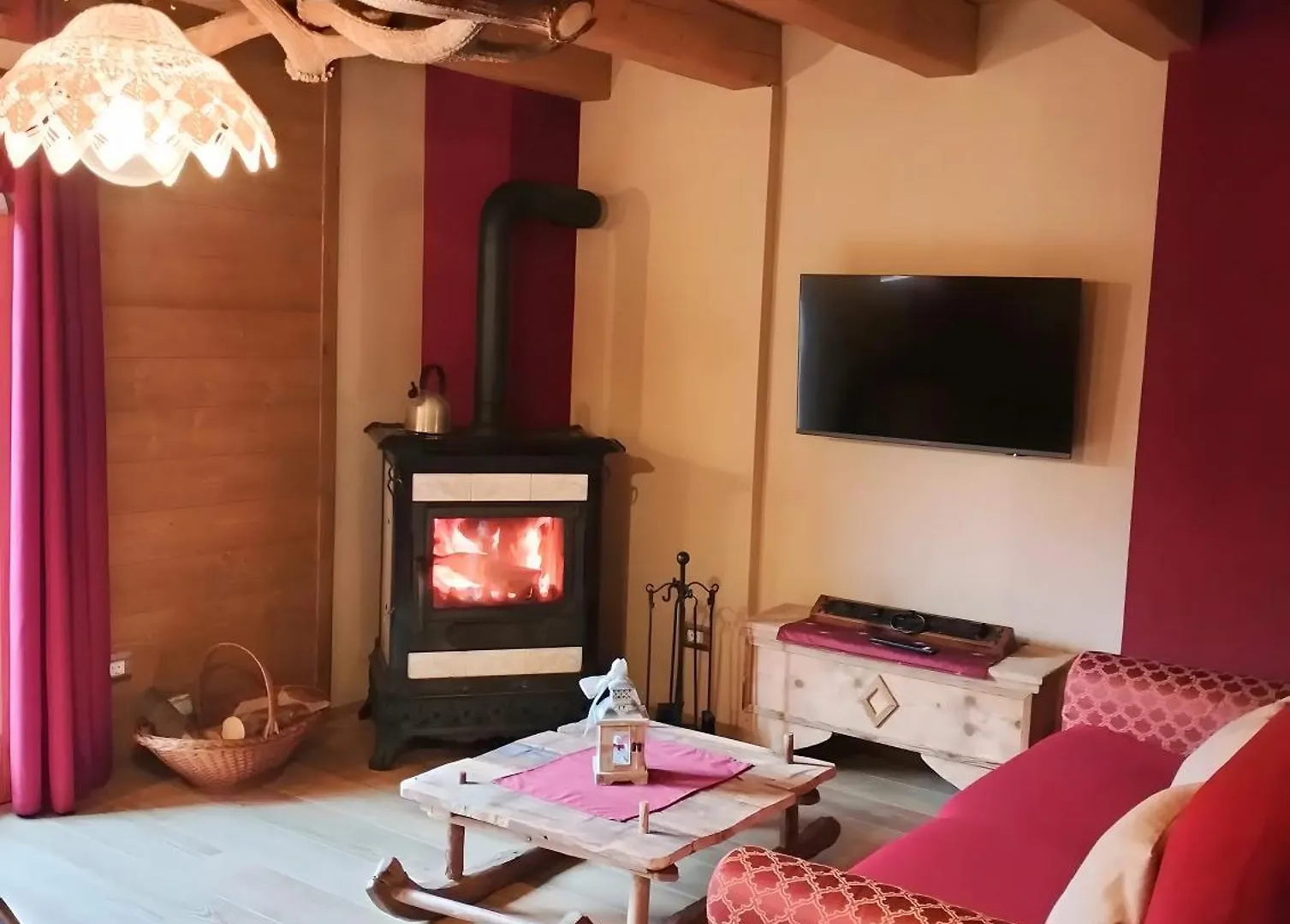 Chalet Dei Cervi Monno 0*,